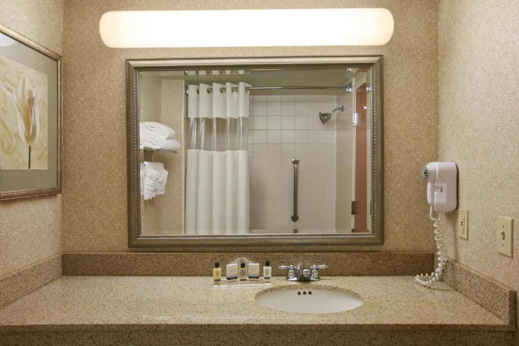 Hotel Wingate By Wyndham Airport Charlotte